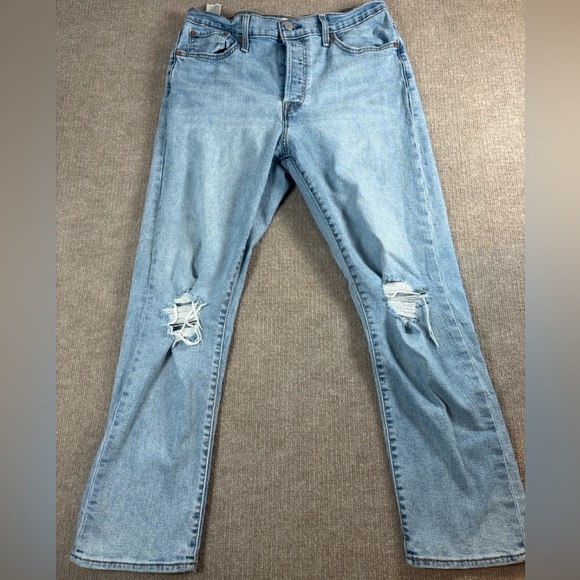 Women’s Light Blue Distressed Jeans Levi’s 1246 - Picture 1 of 7